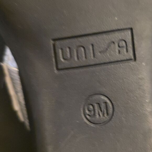 BRAND NEW UNISA METALLIC MULE THONG WOMEN'S SANDALD - Picture 12 of 15